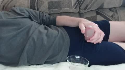 drippyjt online show from April 6, 7:59 pm