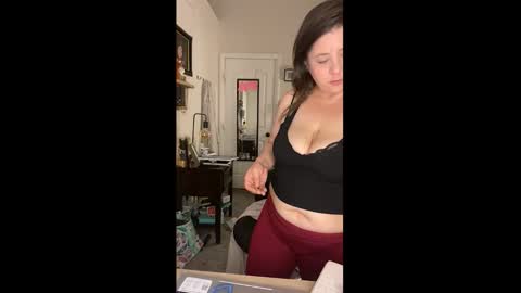 Drippy kitty  online show from February 9, 11:58 am