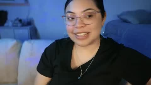 Snapshot of drizzypeach602 chatting on December 4, 1:47 am Drizzypeach602 online show from December 4, 1:47 am