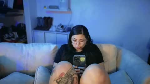 Snapshot of drizzypeach602 chatting on December 4, 4:54 am Drizzypeach602 online show from December 4, 4:54 am
