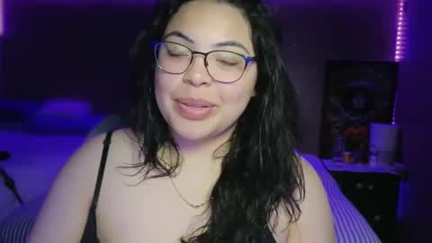 Snapshot of drizzypeach602 chatting on September 15, 2:22 am Drizzypeach602 online show from September 15, 2:22 am