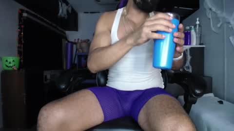 Snapshot of drizzys_room chatting on October 11, 3:28 am DirtyDrizzy online show from October 11, 3:28 am