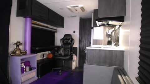 DirtyDrizzy online show from November 15, 11:18 am