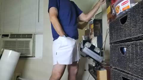 Snapshot of drmbigg chatting on June 28, 7:25 am Hello Hope you enjoy what you see. I love attention in dirty talk and tips thickcock edging precum dirtyTalk C2C online show from June 28, 7:25 am