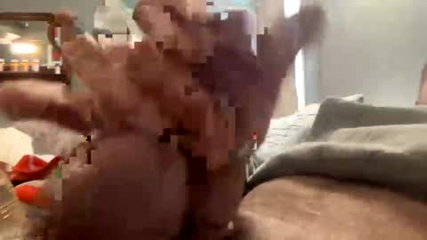 droppingloads82 online show from April 25, 4:37 pm