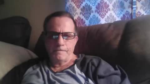 Snapshot of drthick1224 chatting on October 28, 1:36 pm drthick1224 online show from October 28, 1:36 pm
