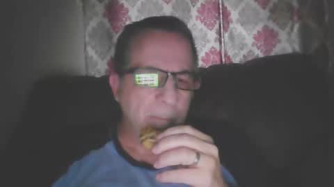 Snapshot of drthick1224 chatting on November 25, 7:58 pm drthick1224 online show from November 25, 7:58 pm