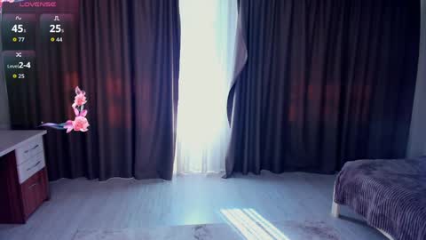 Emma online show from April 12, 5:01 am