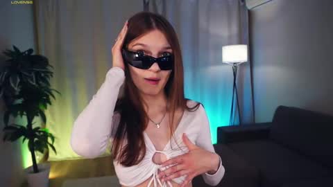 Snapshot of drutywerri chatting on March 12, 6:18 am Polly day and Amelia night online show from March 12, 6:18 am