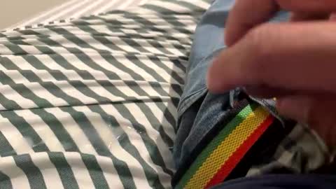 dthrow12 online show from December 1, 6:46 pm