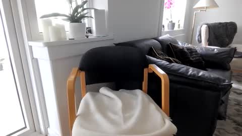 Duin8 online show from April 14, 10:32 am