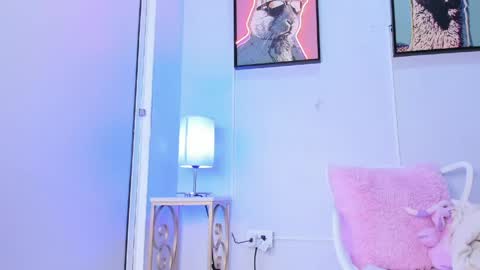 dulce__fiore07 online show from April 8, 12:27 pm