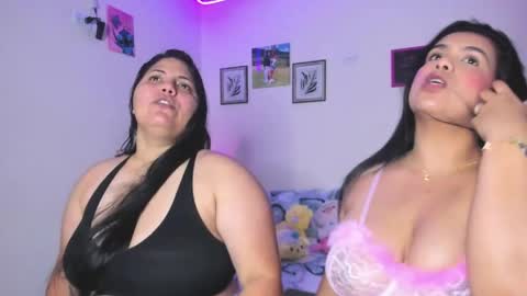 Snapshot of dulce__love69 chatting on May 23, 2:50 am Dulce love69 online show from May 23, 2:50 am