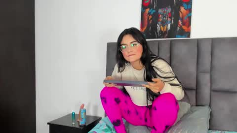 Snapshot of dulce_amg chatting on February 11, 6:01 pm Dulce amg online show from February 11, 6:01 pm