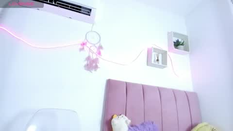 dulce online show from February 28, 7:59 pm