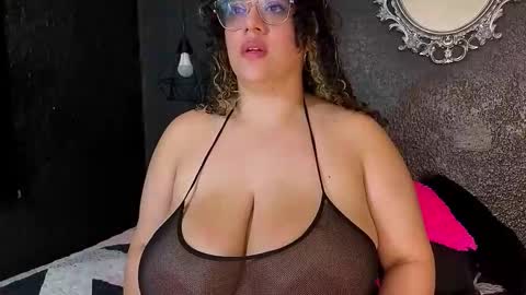 DULCE LF online show from February 15, 3:20 pm