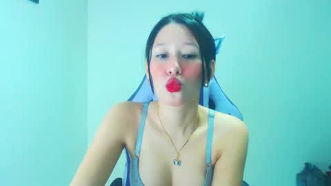 dulce_mauren online show from November 28, 6:38 am