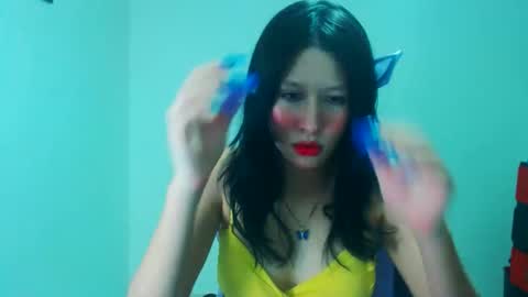 dulce_mauren online show from December 2, 6:30 am