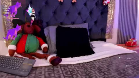 Snapshot of dulce_may chatting on November 21, 4:44 am Dluce May online show from November 21, 4:44 am