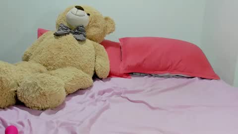 Snapshot of dulce_roberts_ chatting on December 14, 4:20 pm Dulce online show from December 14, 4:20 pm