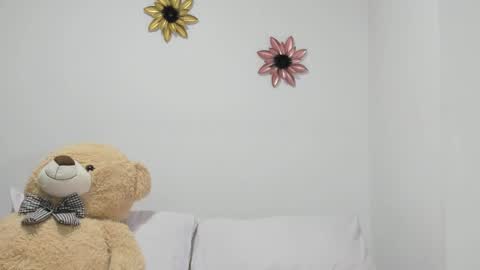 Snapshot of dulce_roberts_ chatting on December 17, 1:27 pm Dulce online show from December 17, 1:27 pm