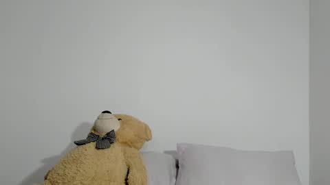 Snapshot of dulce_roberts_ chatting on February 19, 1:39 pm Dulce online show from February 19, 1:39 pm