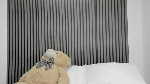 Snapshot of dulce_roberts_ chatting on October 31, 1:23 pm Dulce online show from October 31, 1:23 pm