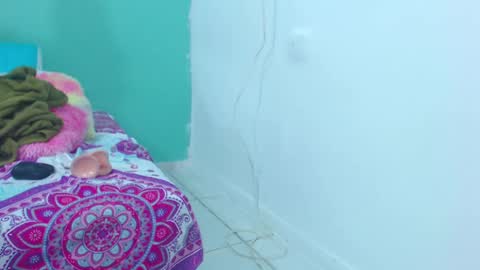 Snapshot of dulce_sexy21 chatting on March 6, 12:32 am dulce_sexy21 online show from March 6, 12:32 am