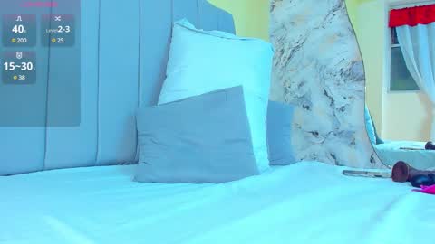 Snapshot of dulcehills_ chatting on January 7, 6:27 am   online show from January 7, 6:27 am