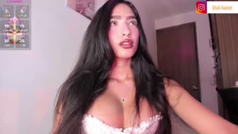 Dulce Saint  online show from July 23, 7:56 pm
