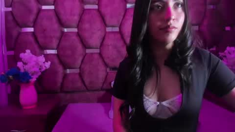Snapshot of dulcineaa19 chatting on June 26, 2:32 pm Dulcineaa19 online show from June 26, 2:32 pm