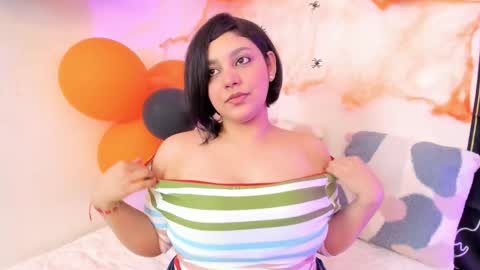 Dulce online show from October 31, 6:31 pm