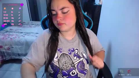 Nicole   online show from February 15, 4:31 am