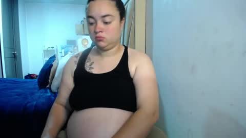Snapshot of dumont_model chatting on May 21, 4:58 pm Nicole online show from May 21, 4:58 pm