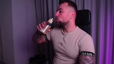 DuncanStone online show from April 22, 4:15 am