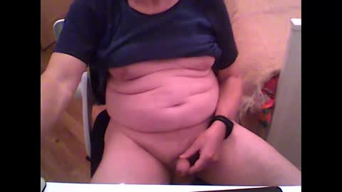Snapshot of dunkley72 chatting on October 22, 6:51 pm dunkley72 online show from October 22, 6:51 pm