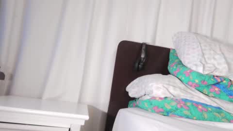 Snapshot of dunkleyt chatting on September 9, 9:25 pm Sissy Lingerie online show from September 9, 9:25 pm