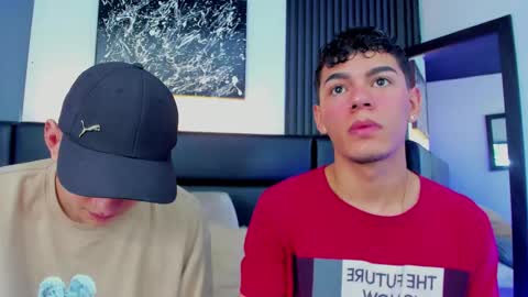 Thomas and Noah online show from November 11, 8:42 pm