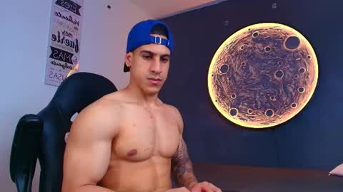 Snapshot of duran_dhikol1 chatting on June 24, 12:42 am duran_dhikol1 online show from June 24, 12:42 am