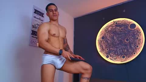 Snapshot of duran_dhikol1 chatting on June 26, 1:54 am duran_dhikol1 online show from June 26, 1:54 am