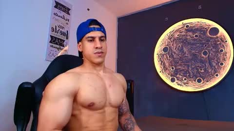Snapshot of duran_dhikol1 chatting on July 25, 11:35 pm duran_dhikol1 online show from July 25, 11:35 pm