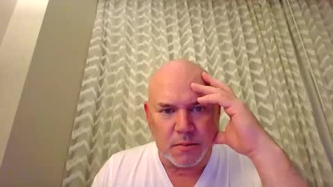 Snapshot of durangobrown chatting on January 15, 12:19 am DurangoBrown online show from January 15, 12:19 am