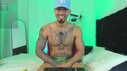 Snapshot of duriel_ chatting on September 10, 6:19 pm Duriel online show from September 10, 6:19 pm