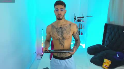 Snapshot of duriel_ chatting on September 24, 4:32 pm Duriel online show from September 24, 4:32 pm