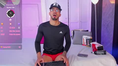 Snapshot of duriel_ chatting on December 17, 9:54 pm Duriel online show from December 17, 9:54 pm