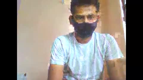 Snapshot of dusky_aarav chatting on June 2, 6:48 am dusky_aarav online show from June 2, 6:48 am