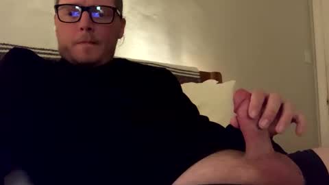 DUSTBORN online show from December 12, 6:36 am