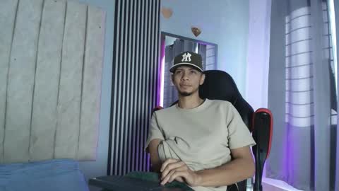 dustinandjordan online show from November 22, 12:04 pm