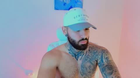 Dustin online show from January 10, 2:57 am