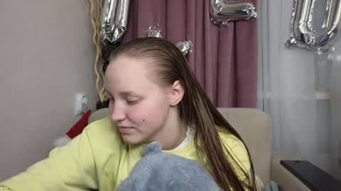 Jenny online show from February 14, 7:43 pm